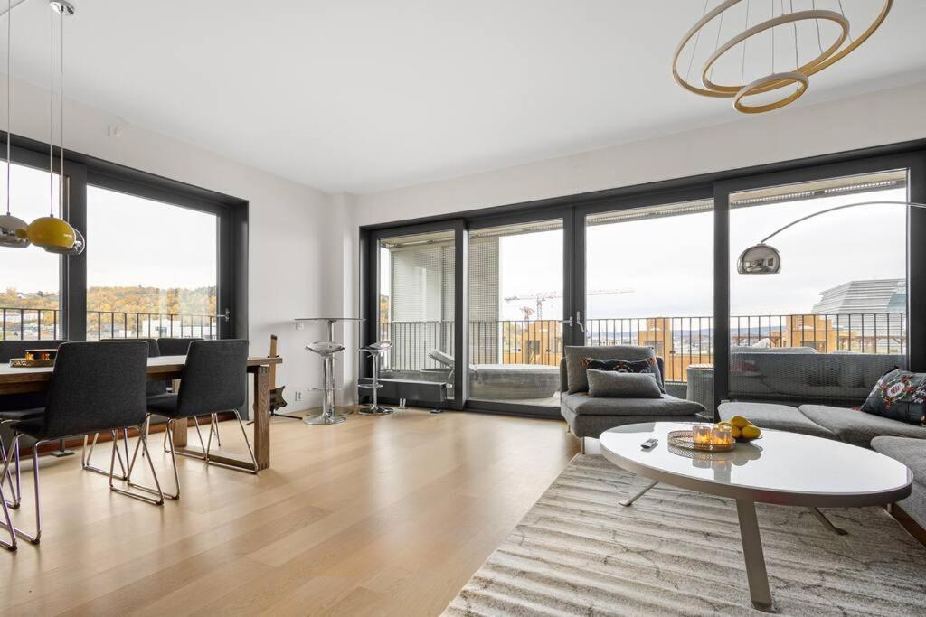 Modern 3Bed Room Sea View Apartment @ Oslo Barcode ภายนอก รูปภาพ