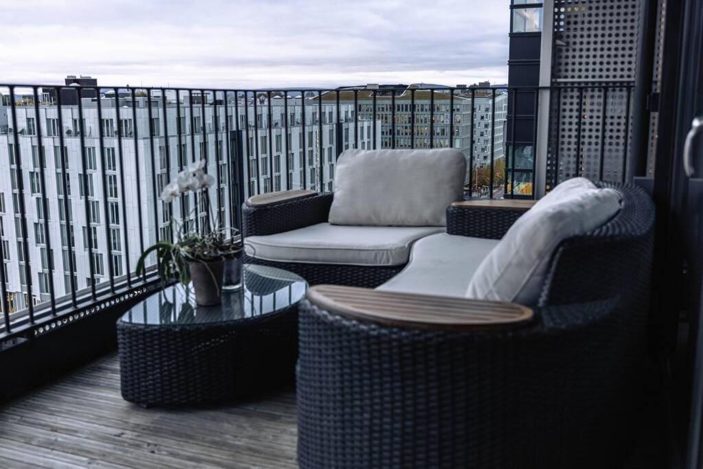 Modern 3Bed Room Sea View Apartment @ Oslo Barcode ภายนอก รูปภาพ