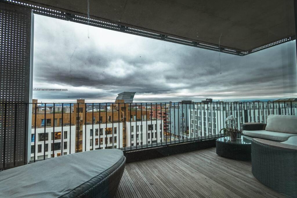 Modern 3Bed Room Sea View Apartment @ Oslo Barcode ภายนอก รูปภาพ